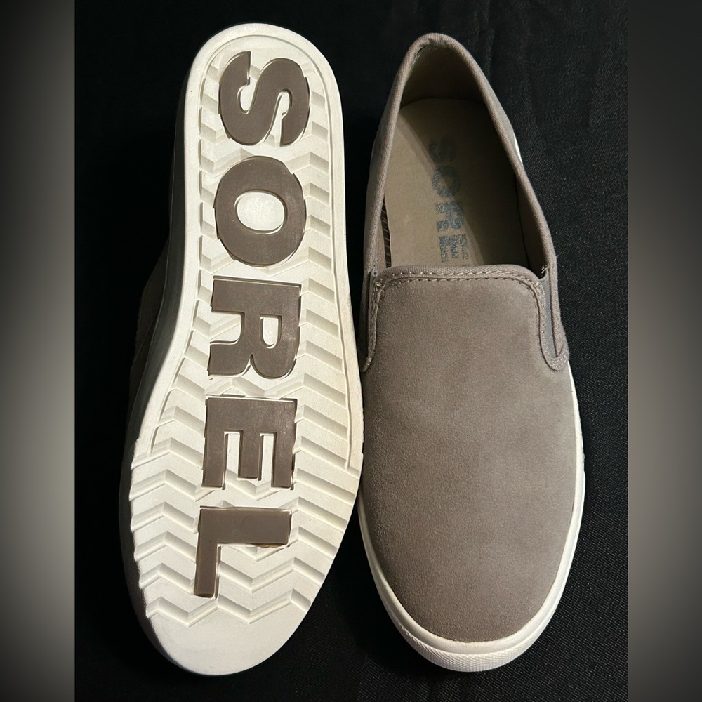 Sorel Campsneak Taupe Suede Leather Slip-On Sneaker Size 8.5 MAY FIT LIKE AN 8